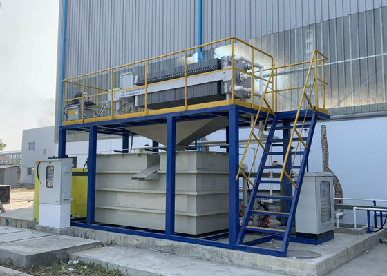 جودة  Automatic Iron Removal System For Fluxing Tank In Hot Dip Galvanizing Plant  Line Turnkey Project مصنع